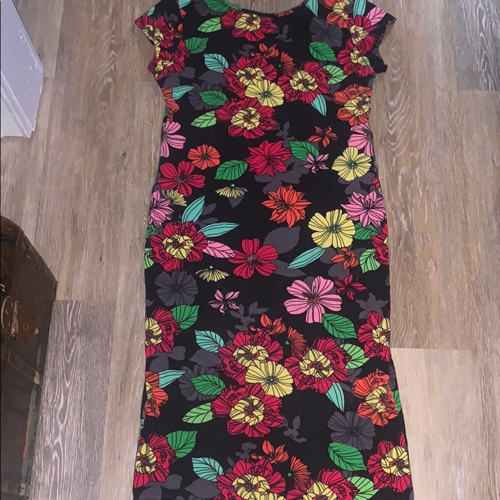 Dress - Picture 4 of 4